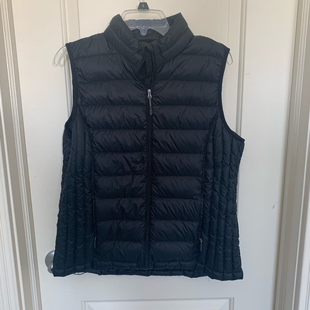 Black puffer vest!